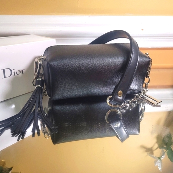 Host pick 🔥 Dior🔥beauty pouch convertible shoulder bag - Picture 11 of 17